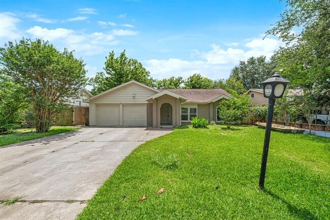 Photo - 11307 Langdon Ln House