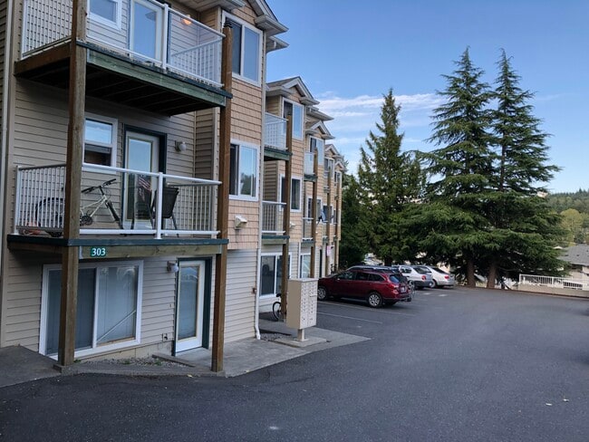 Building Photo - 303 Elwood Ct Unit 202