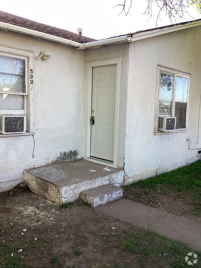 Building Photo - Located in Portales!! Cozy 1 bed apartment!