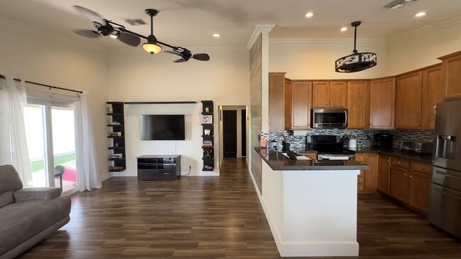 Photo - $2,995.00 - 3 Beds / 2 Baths, no deposit option available!