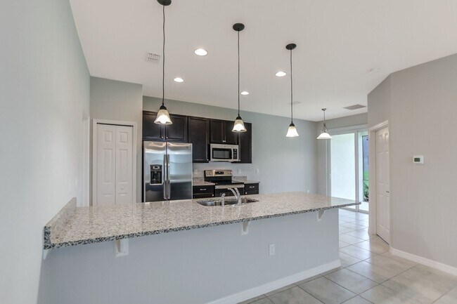 Photo - 3 Bedroom 2 Bath Villa in Oak Tree Pointe for RENT!