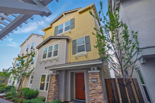 Modern, Bay View, 2 year old, 3 Bedroom, 3... - Modern, Bay View, 2 year old, 3 Bedroom, 3... Casa