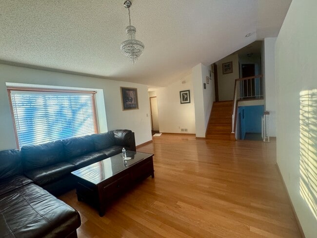 Photo - 8203 Joliet Ave S