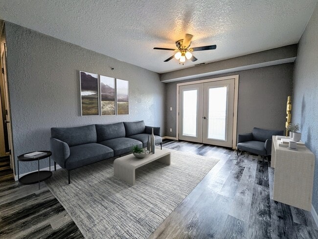 Photo - 1319 B Ave W