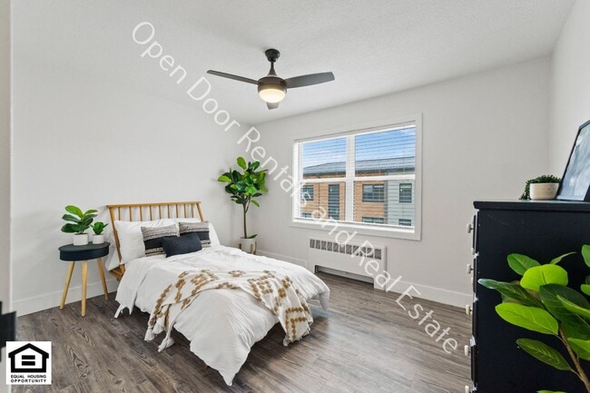 Photo - 1823 Griswold Dr Unit B12
