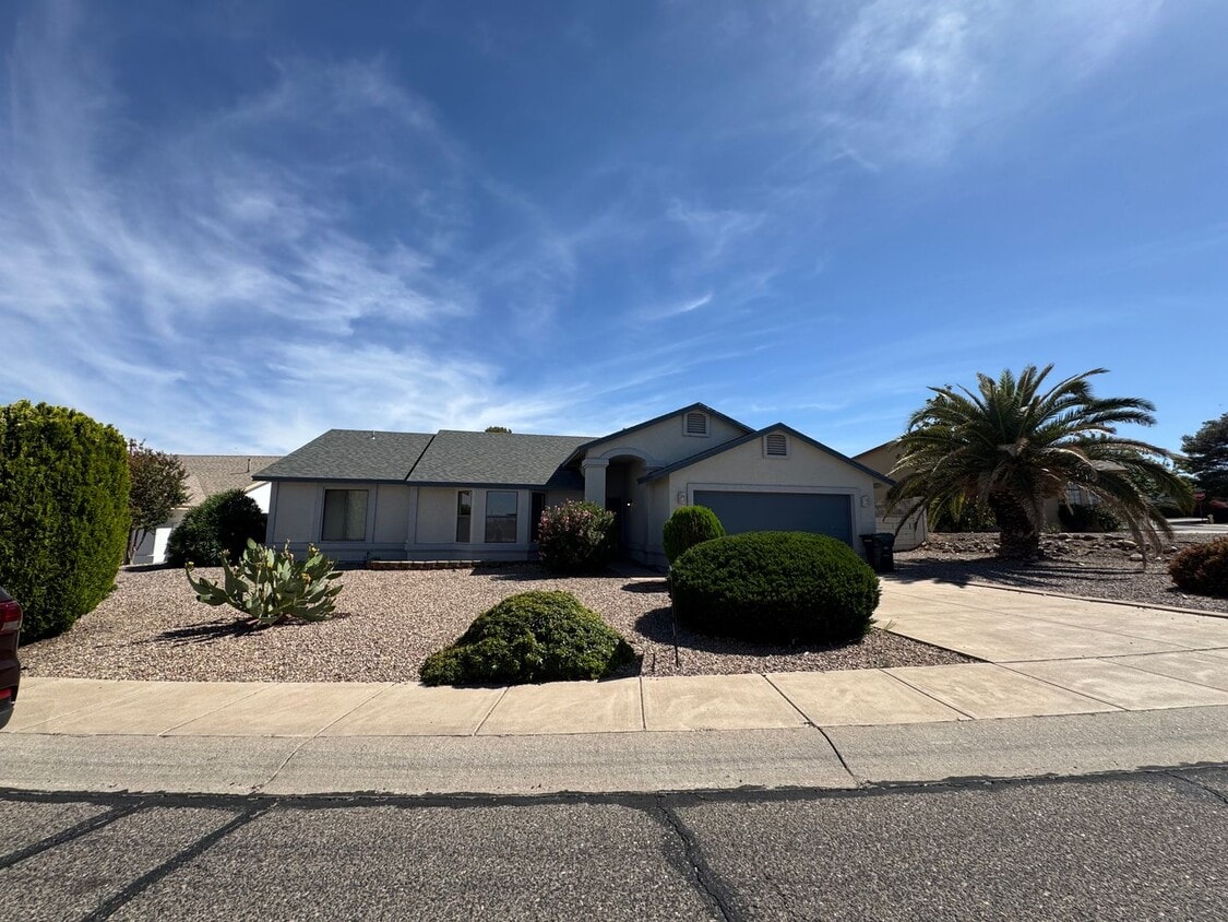 3BR/2BA/2CG, 1855 sq.ft. rental in Sierra ... - 3BR/2BA/2CG, 1855 sq.ft. rental in Sierra ...