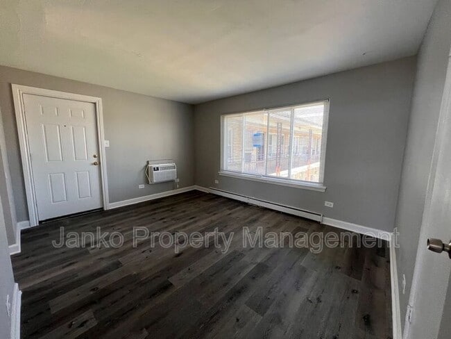 Photo - 2113 W 119th St Unit 6