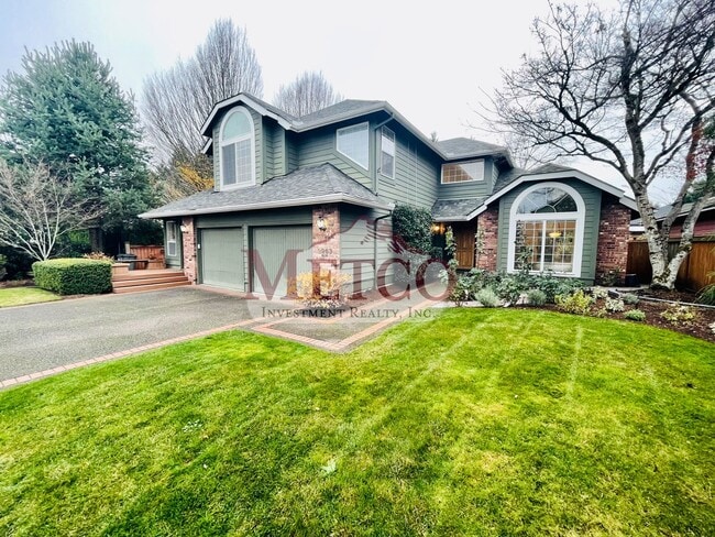 Building Photo - Beautiful 4 bedroom, 3 Bath House in Desirable Gilham Neighborhood!