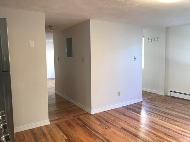 Photo - 144 Thorndike St Unit 2