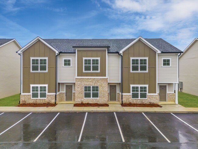 Photo - Edgewood Apartments by Callio Properties