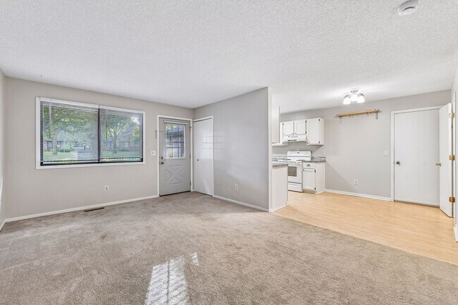 Photo - 13316 Zenith Ln Unit 13316