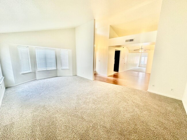 Photo - Spacious 3/2 in  Clovis