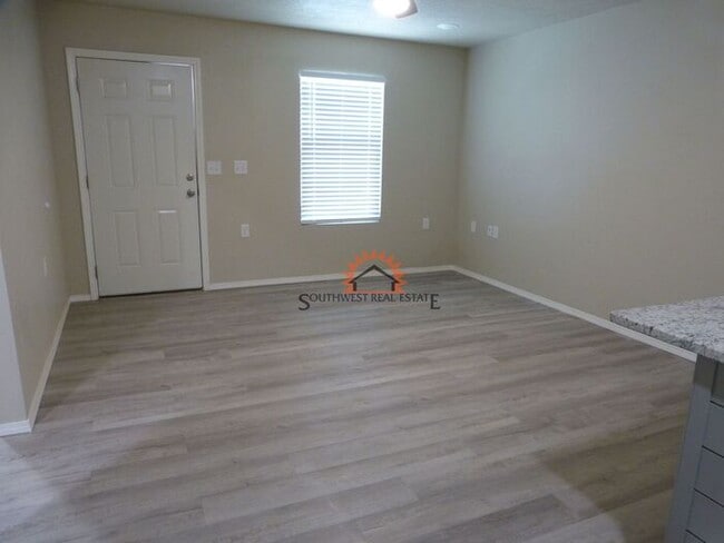 Photo - Modern 2 bedroom 2 bath apartment