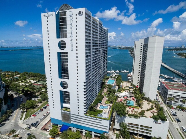 Photo - Luxury Waterfront Condo at The Grand – Miami's Premier Arts & Entertainment District Unit 1541