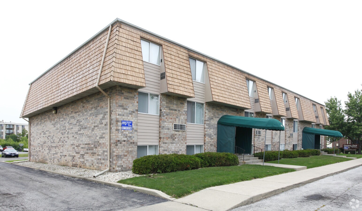 Pioneer Park - Pioneer Park Apartments