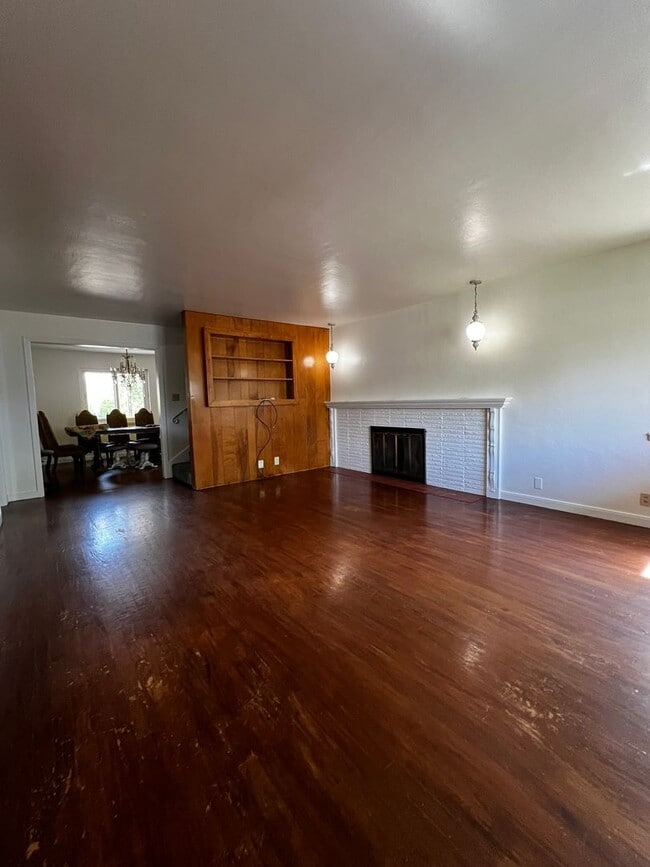 Photo - 808 Helvetia Ave