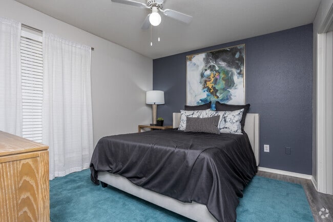 1HAB, 1BA - 658 ft² - Oak Forest