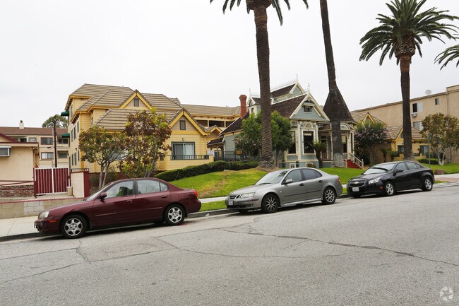 Ivy Glen Apartments - Ivy Glen Apartments