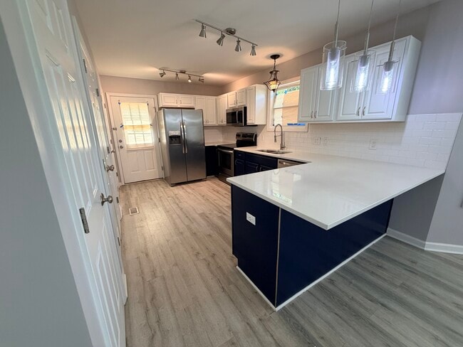 Photo - 1028 Kent St