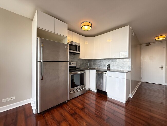 Photo - 4343 N Clarendon Ave Unit 2201