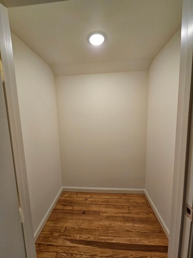 Photo - 616 N Washington St