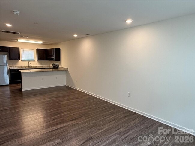 Photo - 2029 Oakdale Rd