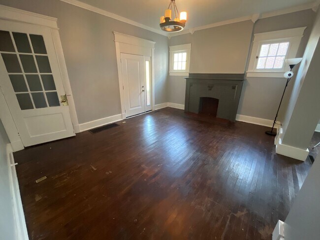 Photo - 1609-1611 Clifton Ave Unit 1611