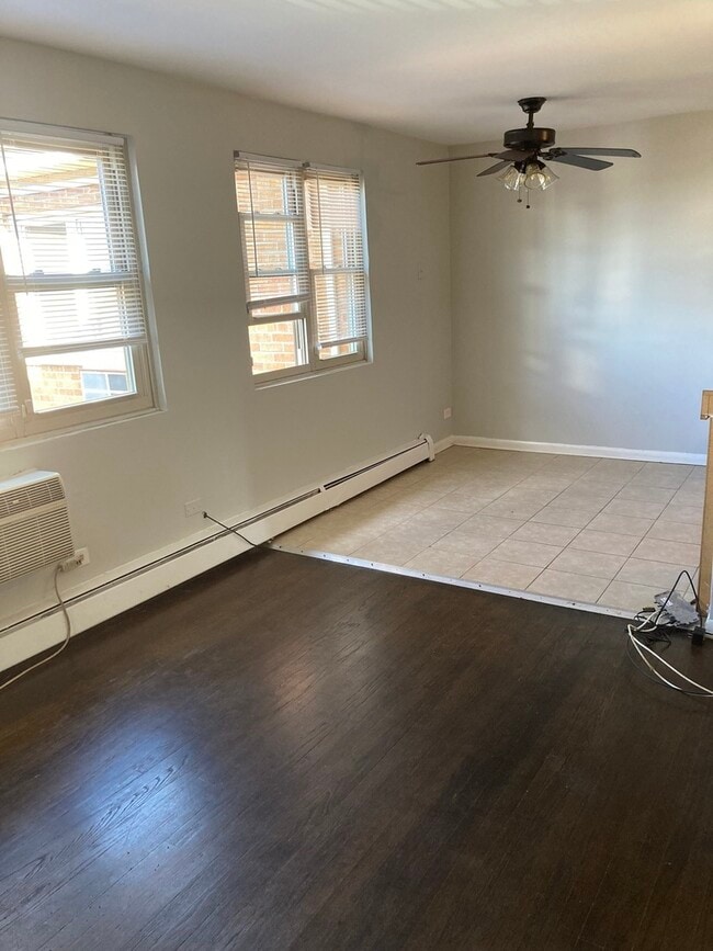 Photo - 2420 W Berwyn Ave Unidad 304