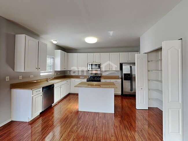 Photo - 1418 Prairie Creek Trail