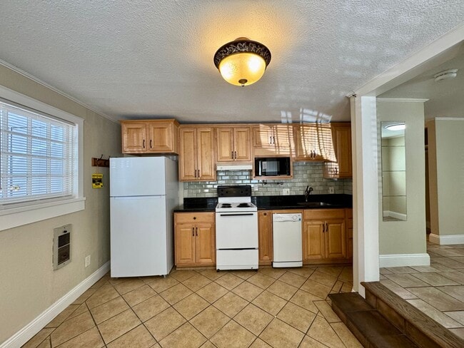 Photo - 519 13th St Unit 51913th #B