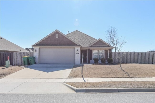 Photo - 1031 Gardenia St House