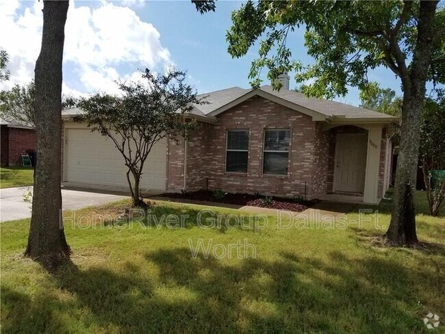 Building Photo - 9000 Seven Oaks Ln Rental