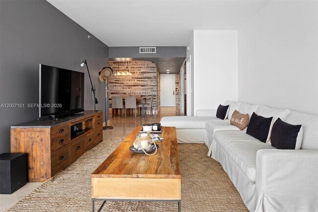 Photo - 4779 Collins Ave Unit 1908