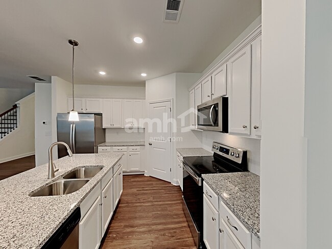 Photo - 5250 Smithbriar Dr