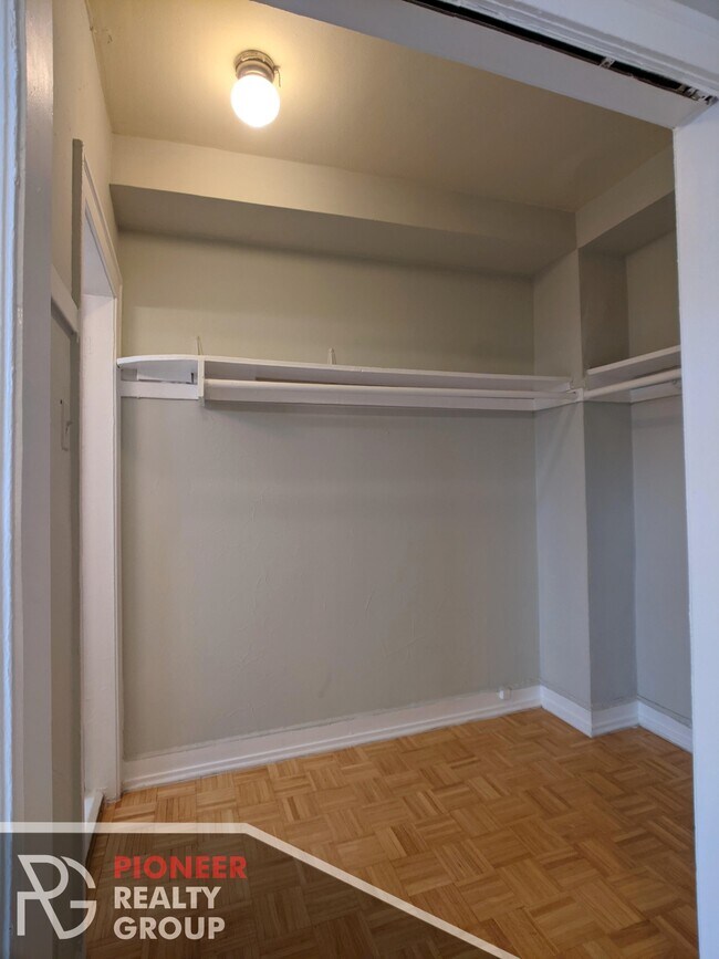 Photo - 711 W Belmont Ave Unit 511