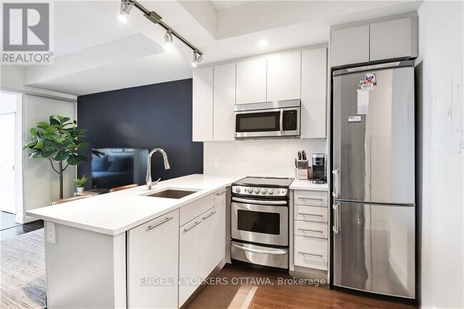 Photo - 108 Richmond Rd Unit 208