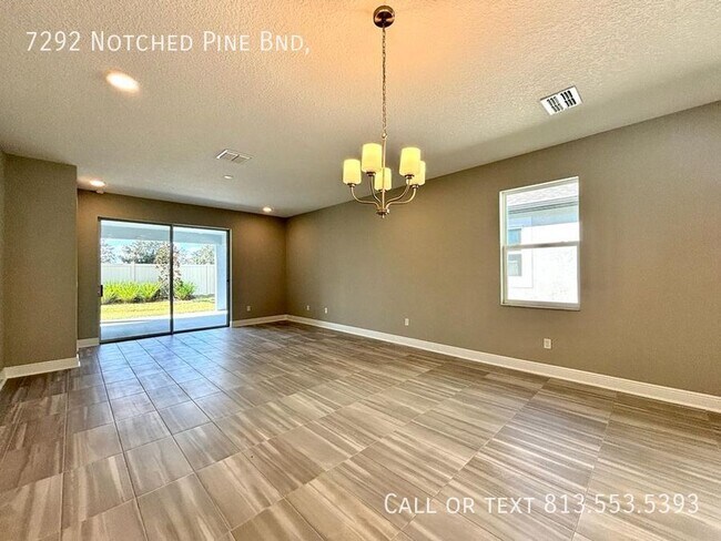 Photo - 7292 Notched Pne Bnd