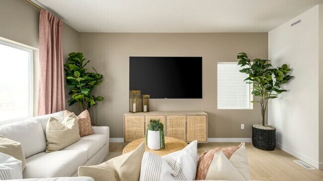 Photo - 1545 Bravo Dr