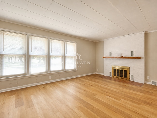 Photo - 129 Idlewild St