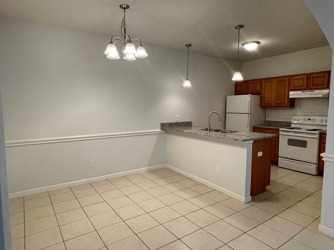 Photo - Shelby TWP 2-BR, 2-BA with Attached Garage, Lower Unit, Immediate Occupancy