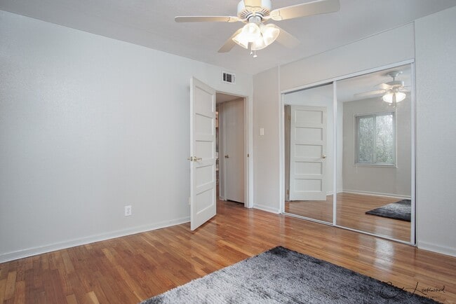 Building Photo - Broadmoor Subdivision Unit 3914B-MADISON PARK APARTMENTS