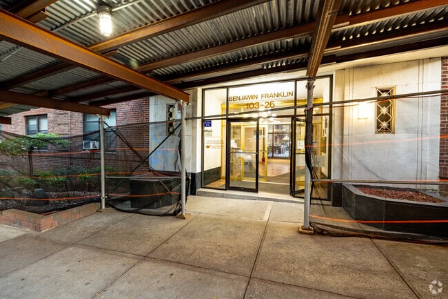 Photo - The Boulevard Apartments