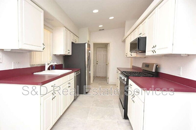 Photo - 2235 Silver Re Dr