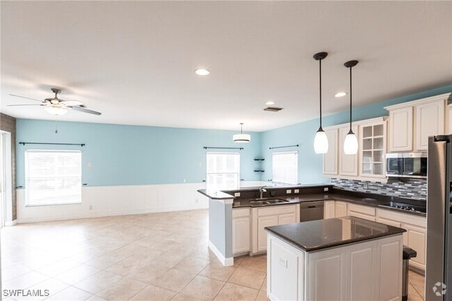 Building Photo - 2201 Cape Heather Cir Rental