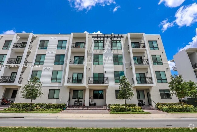 Building Photo - 8363 NW 41st St Unit A-109 Rental