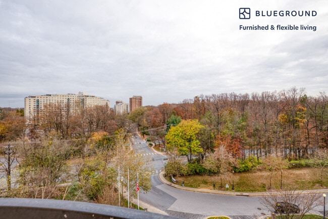 Photo - 5405 Tuckerman Ln Unit FL8-ID606