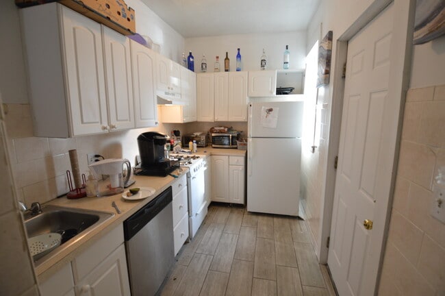 Photo - 56 Egmont St Unit 1