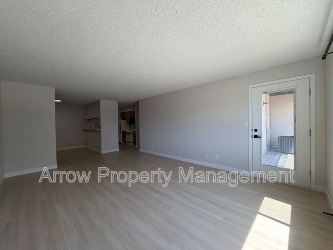 Photo - 2334 N 44th St Unit 19