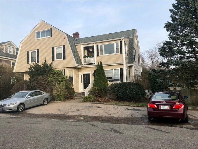 Photo - 31 Bayside Ave Unit 4