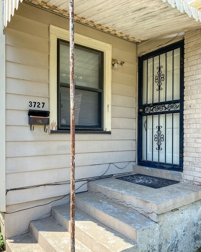 Photo - 1 bed, 1 bath (new appliances) in Berclair